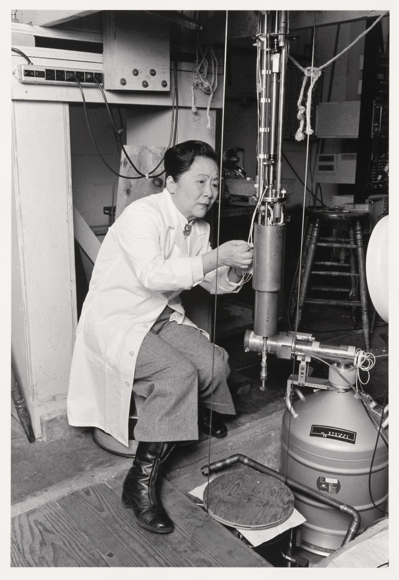 A photo of Chien-Shiung Wu in front of scientific equiptment