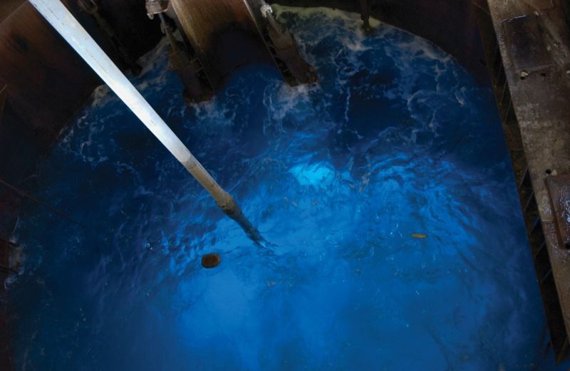 Extracting samples from ocean