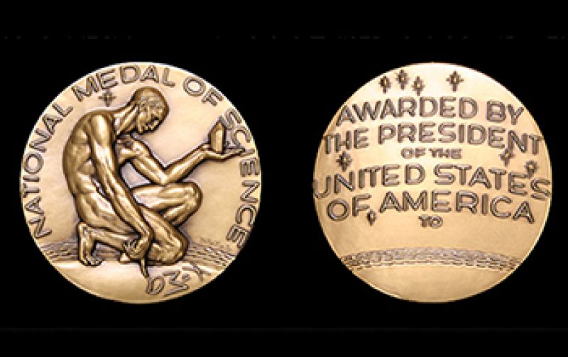 Front and back of the National Medal of science.