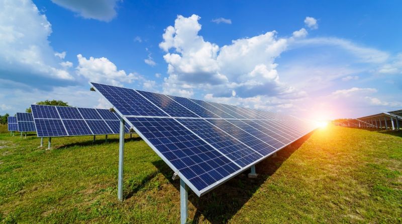 Research finds that returning solar panel production to U.S. can speed decarbonization thumbnail