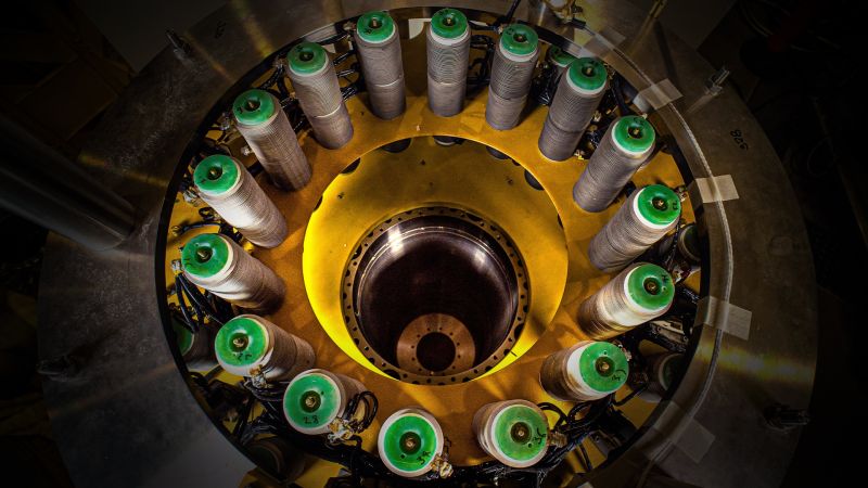 32 Tesla Superconducting Magnet