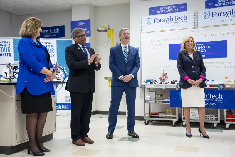 First Lady Jill Biden receives a briefing on biotechnology workforce investments at Forsyth Technical Community College, Friday January 26, 2024, in Winston-Salem, North Carolina. (Official White House Photo by Erin Scott)