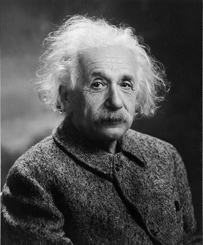 albert einstein atomic model