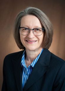 Photo of Dr. Kelly Rusch