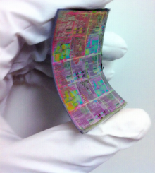 This flexible integrated circuit contains high-performance, complementary metal oxide semiconductor (CMOS) devices. It was developed by researchers with the NASCENT ERC. (Credit: NSF NASCENT ERC)