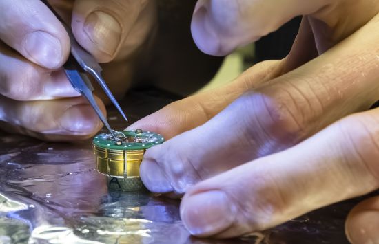 Connecting wires to the interface of the topological insulator and superconductor enables probing of novel electronic properties. Researchers aim for qubits based on theorized Majorana particles.