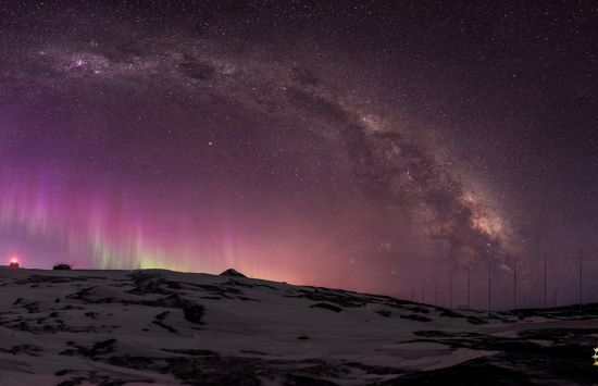 Beautiful image of the Milky Way over McMurdo Station.