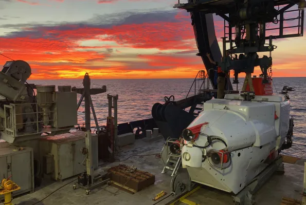 Alvin preparing for a dive 