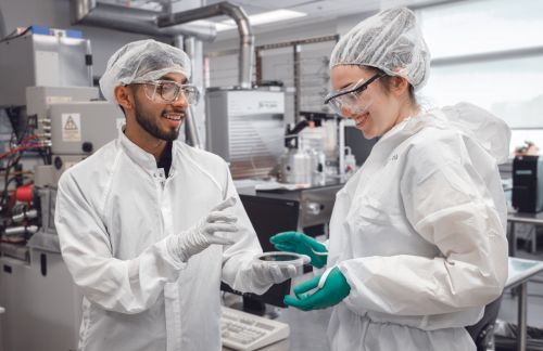 2022 REU participant Anna Vena and REU coordinator Uziel Dominguez, Boston University Photonics Center