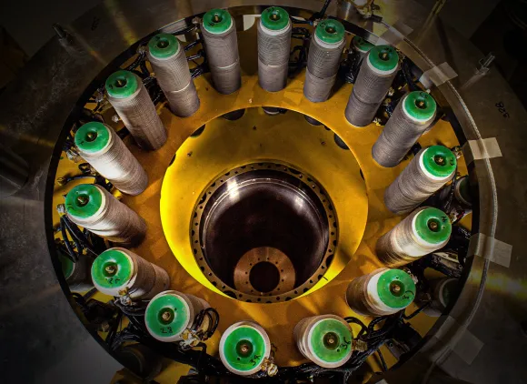 32 Tesla Superconducting Magnet