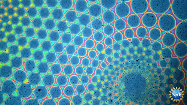 Intricate polymer brush patterns