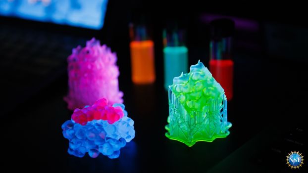 3D-printed SMILES materials containing fluorescent dyes