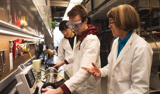 Image of Researchers in a lab