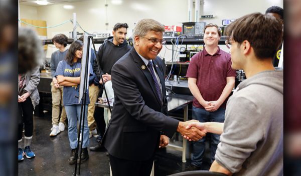 NSF Director Panchanathan meets with students at the University of Washington before the CHIPS and Science Diversity in STEM Forum