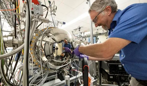 Materials scientist Robert Moore probes the interface between a topological insulator and a superconductor.