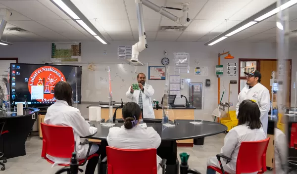 Dr. Thiagarajan Soundappan leads a class at Navajo Technical University. The university’s NSF-funded partnership with Harvard is creating new research opportunities for students and offering paths to graduate study.