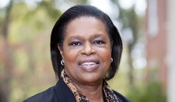 portrait of Kaye Fealing