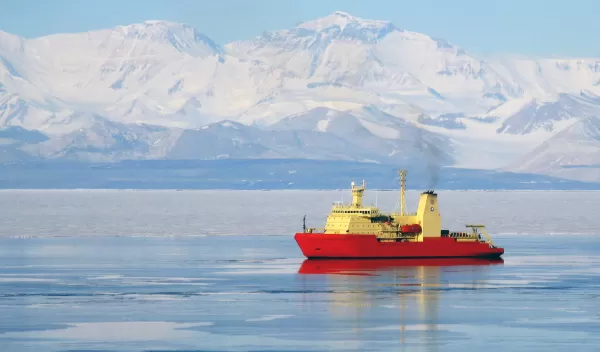 The NSF-chartered research vessel Nathaniel B. Palmer.