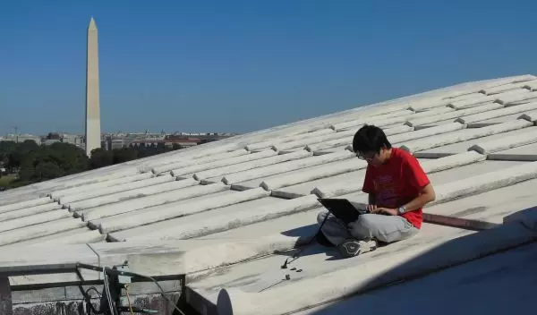 Grad student on the Jefferson Memorial