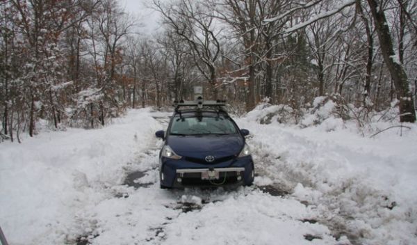 self-driving car navigate in snow