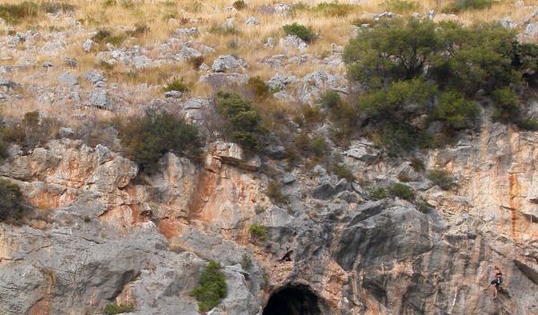 entrance to the Grotta di Sant'Agostino