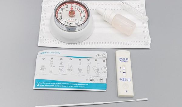 A new breath test detects severe COVID-19 infection in seconds.