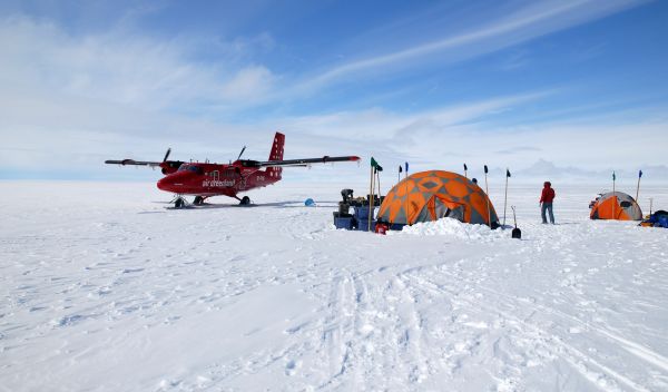 Photo of the researchers' field camp in Greenland.