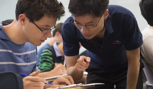 Po-Shen Loh and student