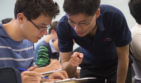 Po-Shen Loh and student