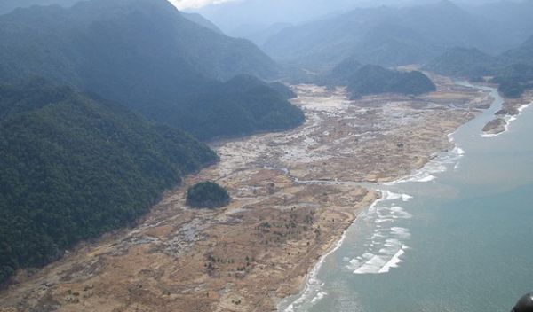 2004 tsunami aftermath