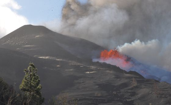 eruption of a volcano 